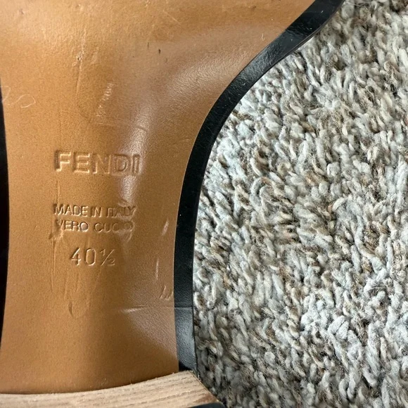 Fendi Demetra white leather heels US Size 10 - 10.5 EU 40.5 luxury classic - Picture 8 of 9